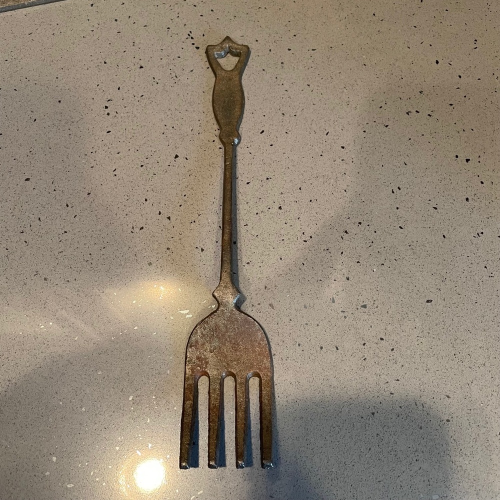 Vintage hanging utensil wall decoration - Picture 4 of 9